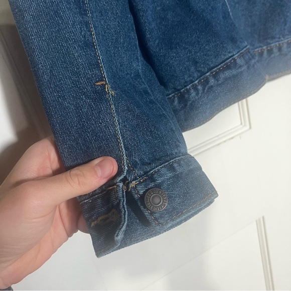 Levi's Trucker Denim Jacket Darker Wash Kid's Size Large / Women's Small Blue - Picture 9 of 9